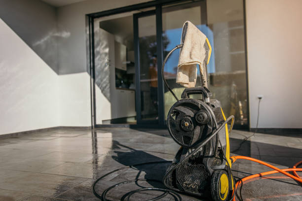 Best Pool Deck Cleaning  in Gonzalez, FL